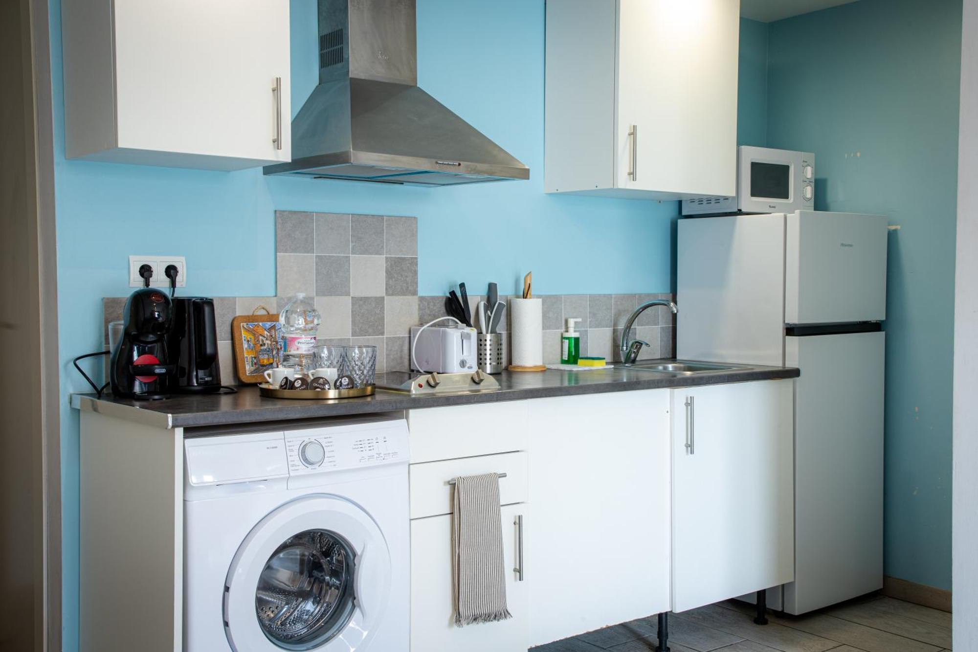 Apartamentos Comfort Calella Bagian luar foto